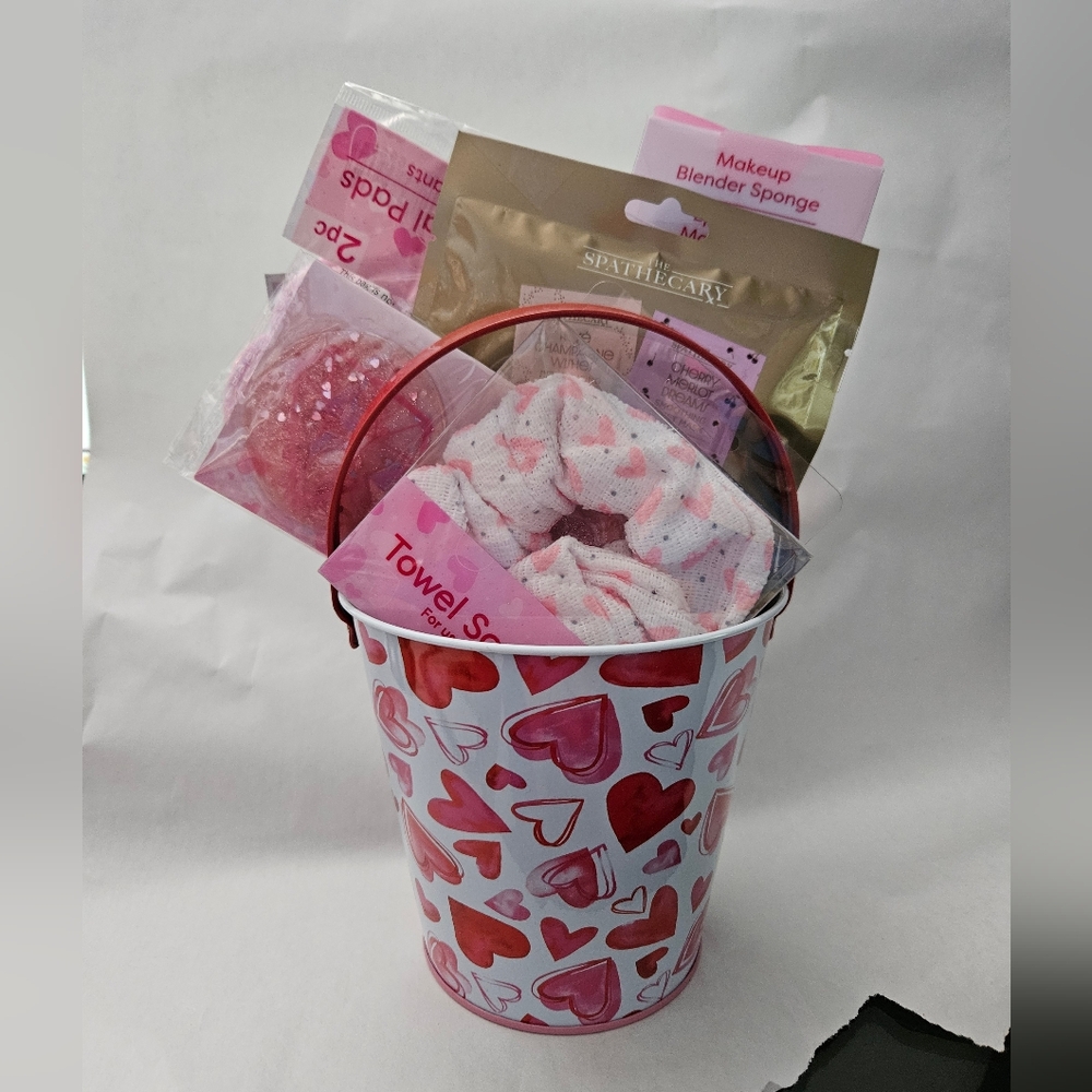 Bath and Body Heart-Themed Gift Baskets. Perfect For That Special Someone.